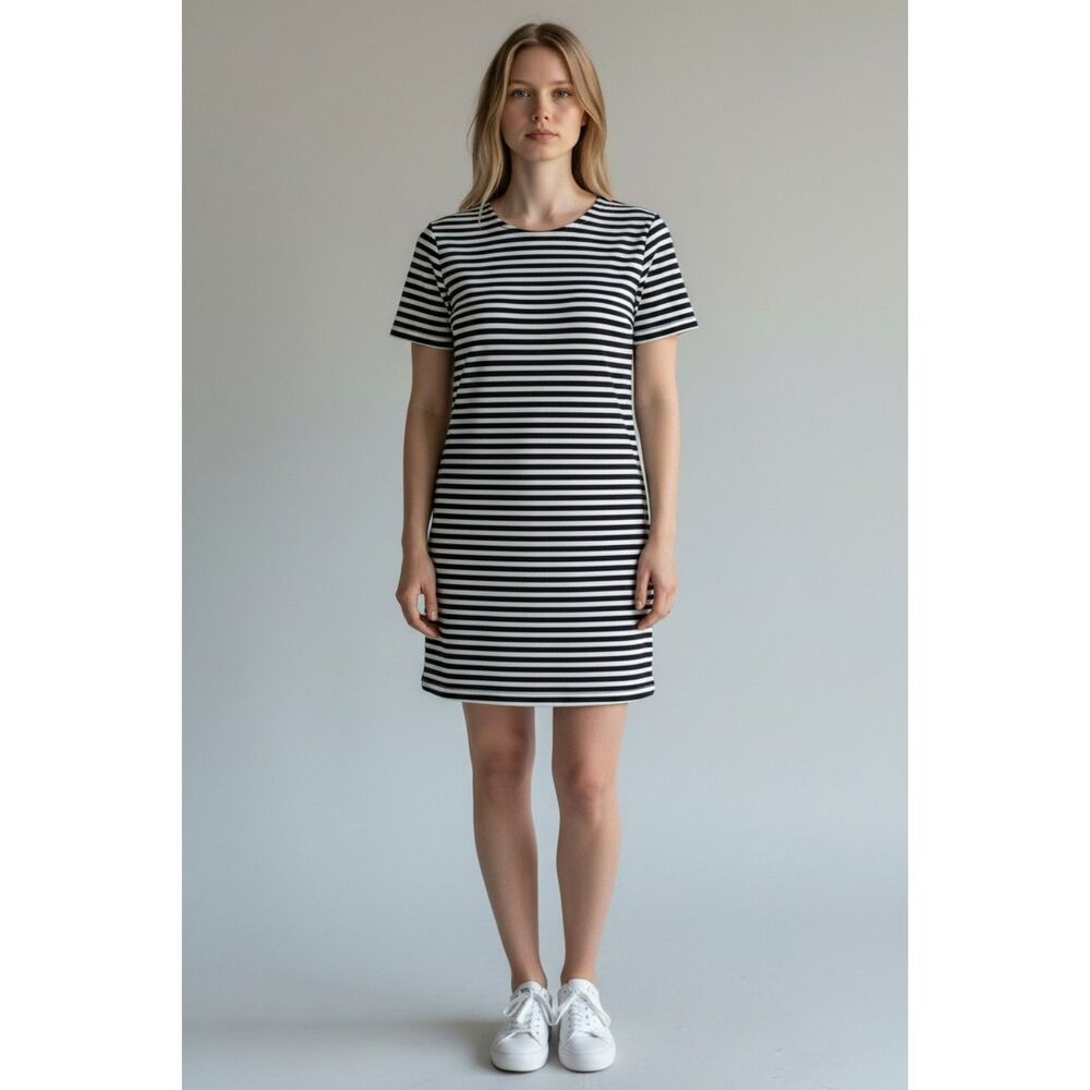 Black and White Old Navy Fitted Striped Dress Women's Large